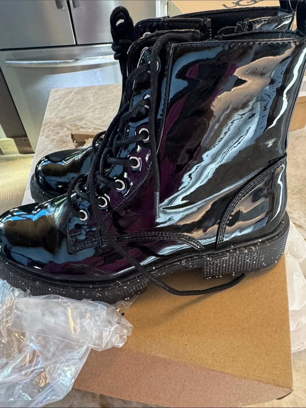 Steve Madden glossy black